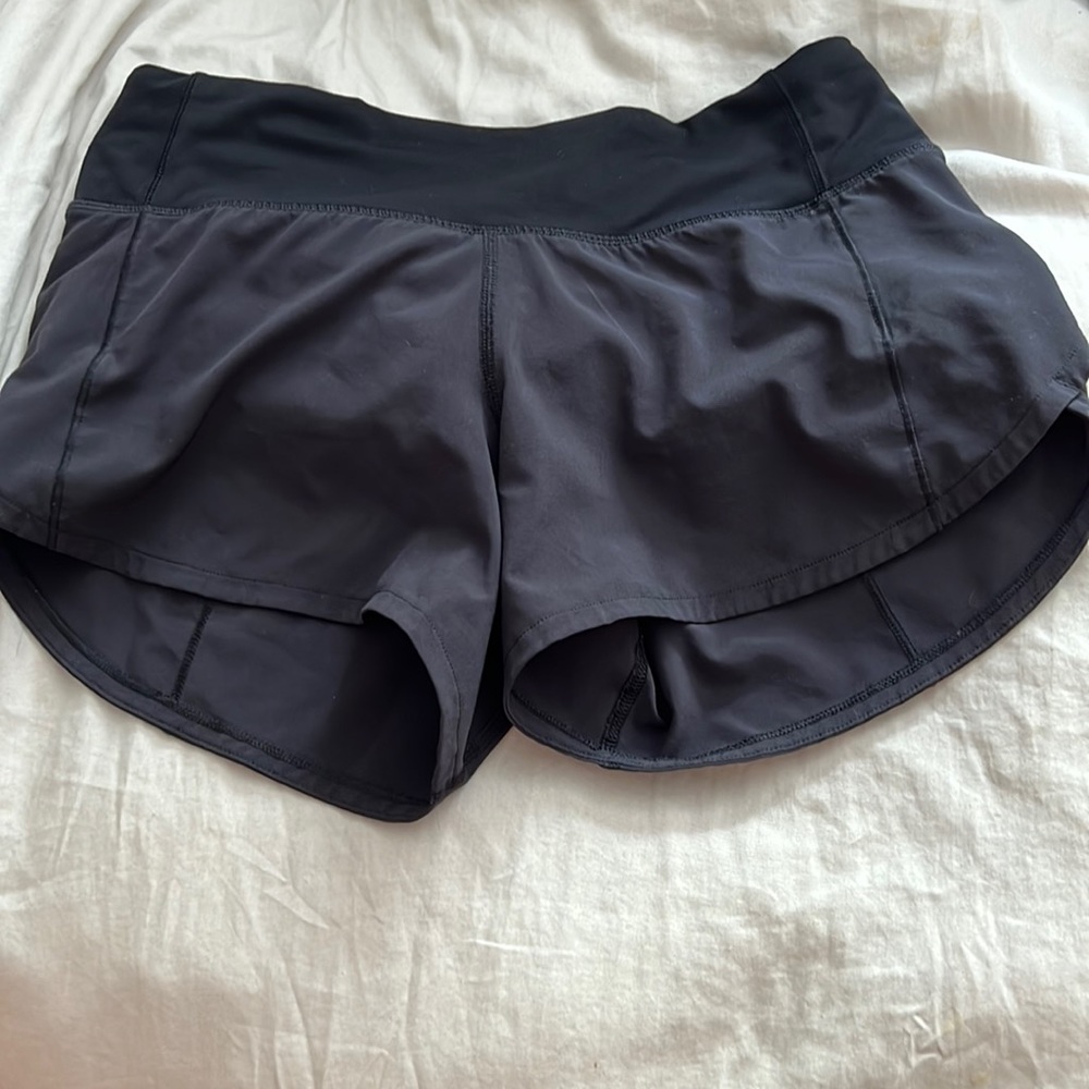 Black lululemon speed ups 4"